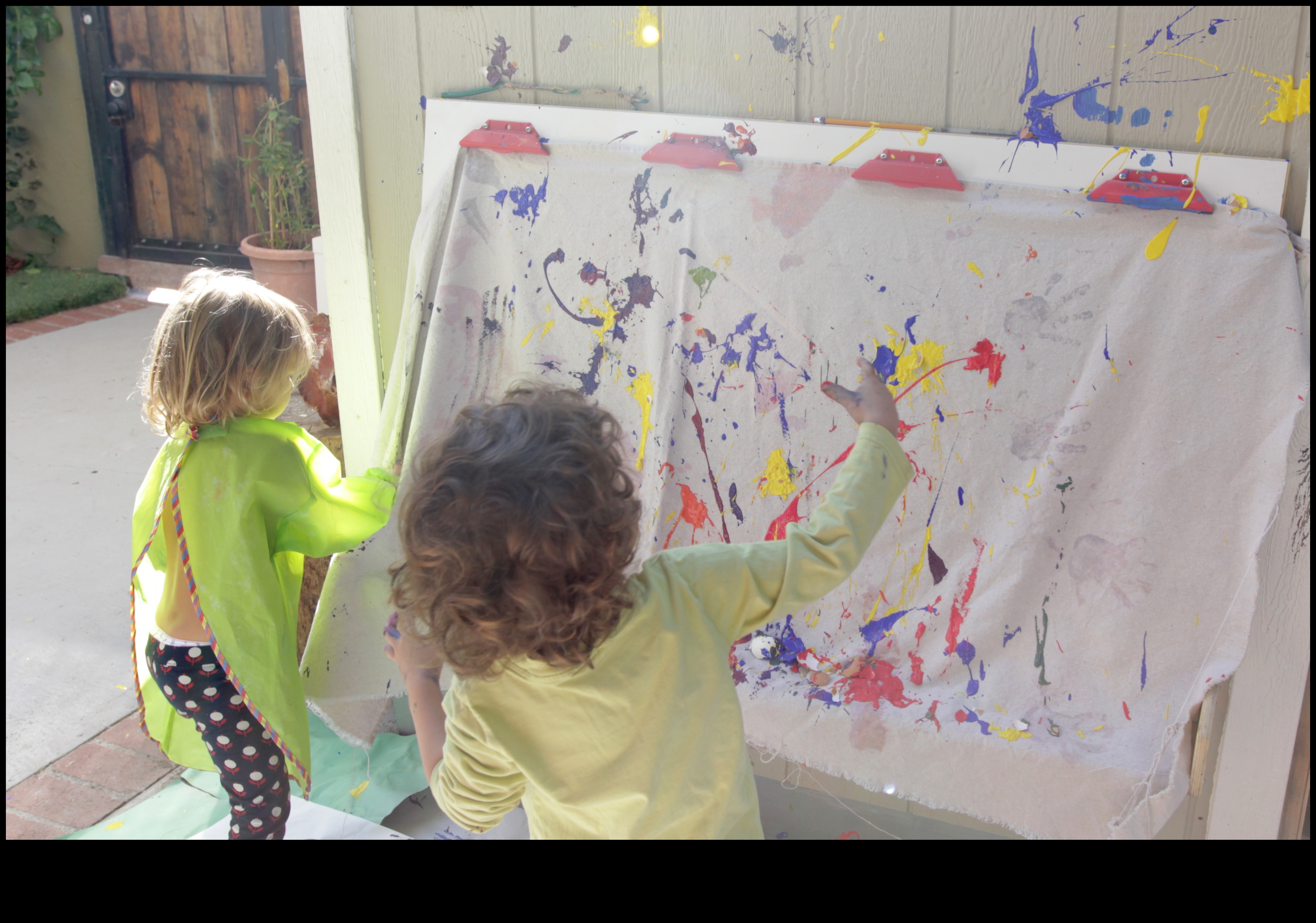 Παιχνιδιάρικο πινέλο που ενισχύει τη δημιουργικότητα σε μωρά όλων των ηλικιών 3 Παιχνιδιάρικο πινέλο: Καλλιεργώντας τη δημιουργικότητα στο μωρό