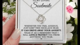 Timeless Treasures Κλασικά αντικείμενα για μια διαχρονική αγάπη 3 Διαχρονικοί θησαυροί: Κλασικά δώρα για μια διαχρονική αγάπη