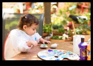 Παιχνιδιάρικο πινέλο: Καλλιεργώντας τη δημιουργικότητα στο μωρό